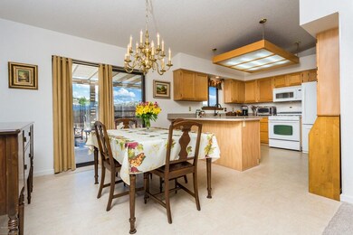 006_Dining Area
