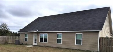 202 S Beckingham Dr, Brunswick, GA 31525 - photo 2