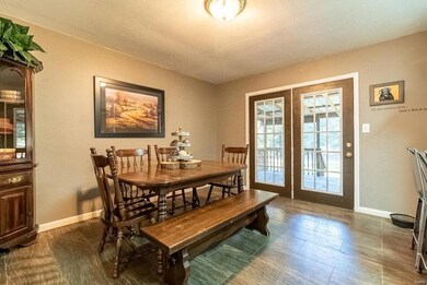 569 Stone Creek Dr, Poplar Bluff, MO 63901 - photo 4