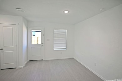 1808 Stonechat, Canyon Lake, TX 78130 - photo 4