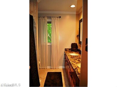 412 Florence Cir, Statesville, NC 28625 - photo 4