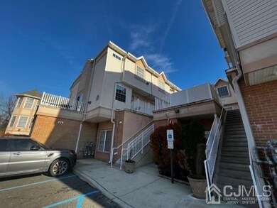 107 Adamecs Way unit 7, South Amboy, NJ 08879 - photo 3