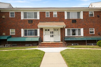 157 Wyckoff Rd unit B, Eatontown, NJ 07724 - photo 3