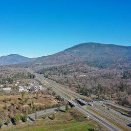 4784 Monument Dr, Grants Pass, OR 97526 - photo 2