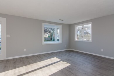 59 Holyoke St unit 10, Lynn, MA 01905 - photo 6