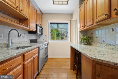 10507 Drumm Ave, Kensington, MD 20895 - photo 6