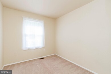 9090 Bonham Cir, Manassas, VA 20110 - photo 6