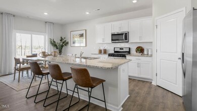 211 Pisgah St, Sanford, NC 27330 - photo 5