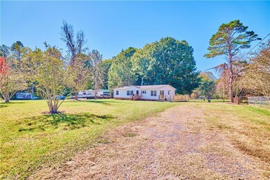 2247 Woodfield Dr, Sophia, NC 27350 - photo 4