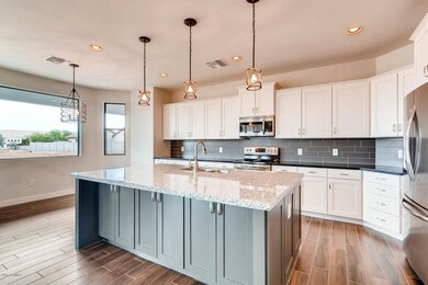 5236 E Lonesome Dove Trail San-large-008