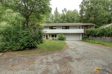Front view of home