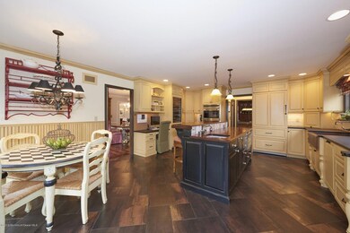 KITCHEN-SUB-ZERO, WOLF, MIELE AND MORE