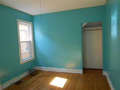 5230 W Oakdale Ave, Chicago, IL 60641 - photo 7