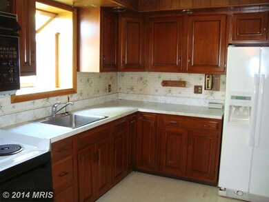 6103 Springwood Ct, Baltimore, MD 21206 - photo 4