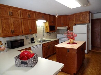 2364 East Hill Dr, Fitchburg, WI 53711 - photo 3