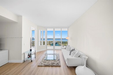 Blue & Green Diamond Condominiums unit PH4306, Miami Beach, FL 33140 - photo 2