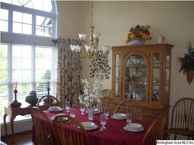 FORMAL DINING ROOM FIT FOR A KING