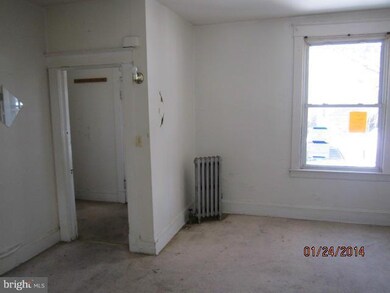 335 Marydell Rd, Baltimore, MD 21229 - photo 3