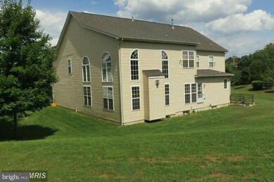 11401 Little Bridge Ct, Glenn Dale, MD 20769 - photo 2