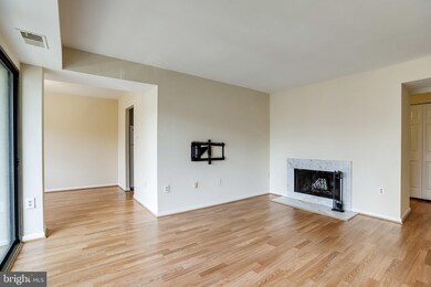 2212 Springwood Dr unit 206, Reston, VA 20191 - photo 7