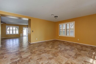 006_Living Room