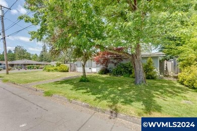 201 E 8th St, Newberg, OR 97132 - photo 3