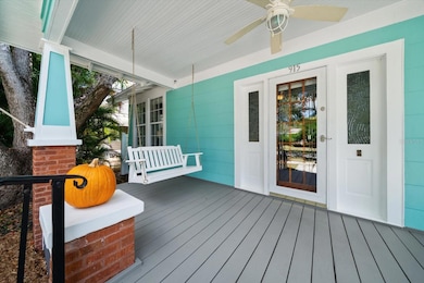 915 Pine St, Clearwater, FL 33756 - photo 4