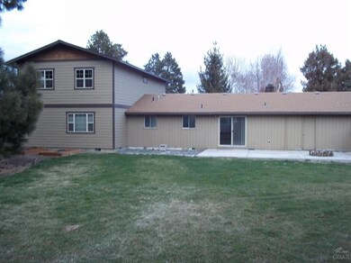 61562 Twin Lakes Loop, Bend, OR 97702 - photo 2