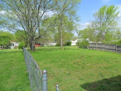 826 S Cannon Blvd, Shelbyville, TN 37160 - photo 4