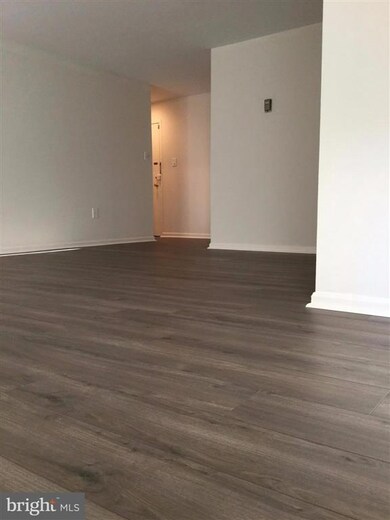 25 Canterbury Square unit 201, Alexandria, VA 22304 - photo 3