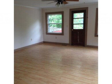 106 Lock St, Nashua, NH 03064 - photo 4