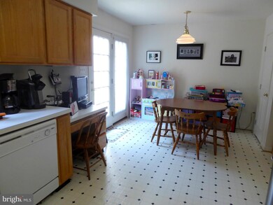 2 Stags Leap Ct, Germantown, MD 20874 - photo 7