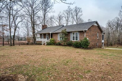 1608 Zeb Warren Rd, Cookeville, TN 38506 - photo 2