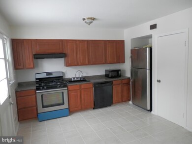 634 Queensgate Rd, Baltimore, MD 21229 - photo 6