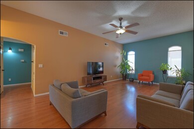 780 Desert Sage Dr, Horizon City, TX 79928 - photo 7