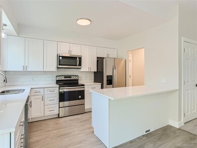 597 S Kalispell St, Aurora, CO 80017 - photo 4