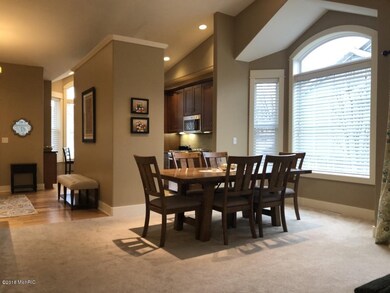 2556 Summit Ridge Dr NE unit 36, Grand Rapids, MI 49505 - photo 4