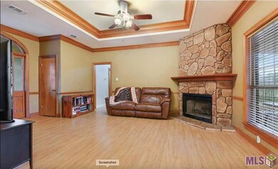 3554 Cedar St, Zachary, LA 70791 - photo 2