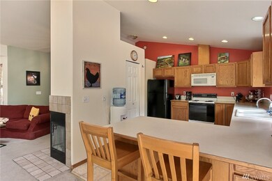 9812 274th St E, Graham, WA 98338 - photo 4