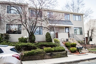 72 Arrowood Ct unit 599, Staten Island, NY 10309 - photo 3