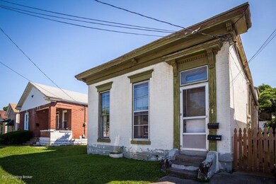 221 S Spring St-01