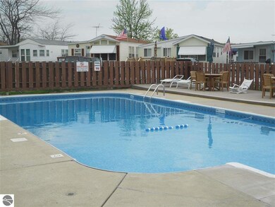 72 E Michigan Ave, Au Gres, MI 48703 - photo 4