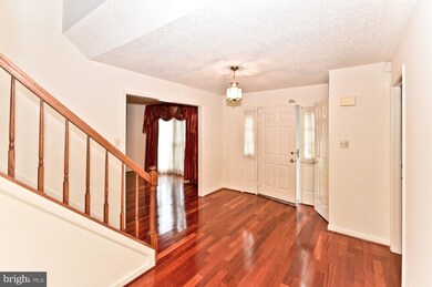 17 Coachlamp Ct, Silver Spring, MD 20906 - photo 5