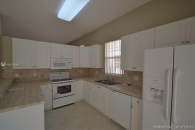 15811 SW 49th Ct, Miramar, FL 33027 - photo 5