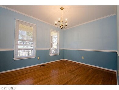 Dining Room - Hardwoods, crown and chair moldings!