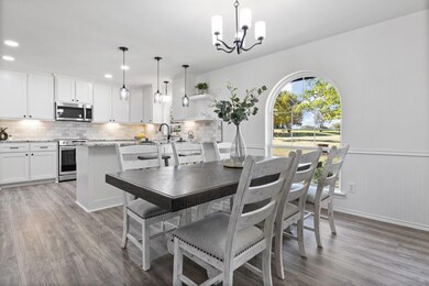 209 Roaring Springs Dr, Joshua, TX 76058 - photo 6