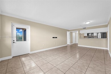 8120 Geneva Ct unit 549, Doral, FL 33166 - photo 3