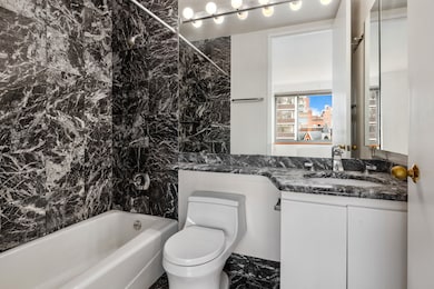 The Dunhill unit 5D, New York, NY 10028 - photo 6