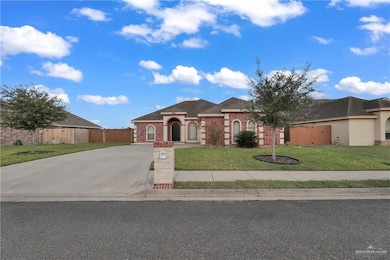 907 S Flag St, Pharr, TX 78577 - photo 3