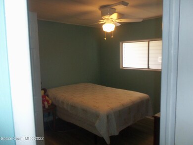 854 Laurel Cir, Sebastian, FL 32976 - photo 6